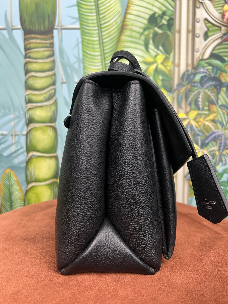 Louis Vuitton My lock me leather bag