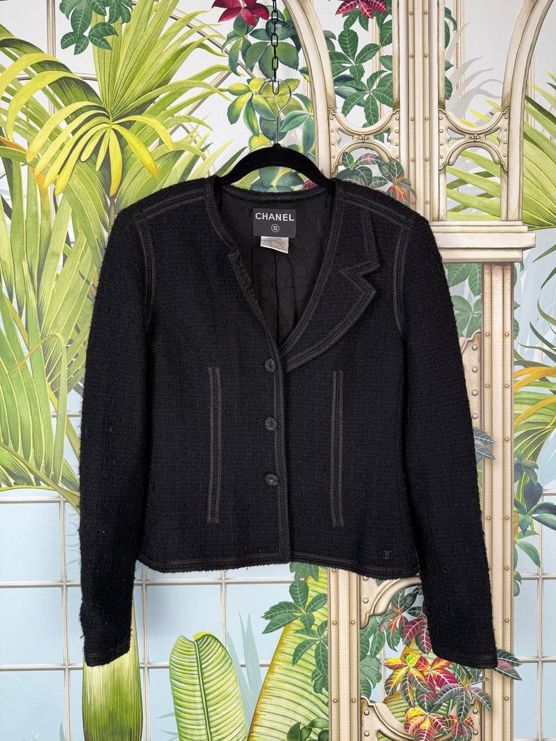Chanel black tweed blazer 2002’s Cruise Collection