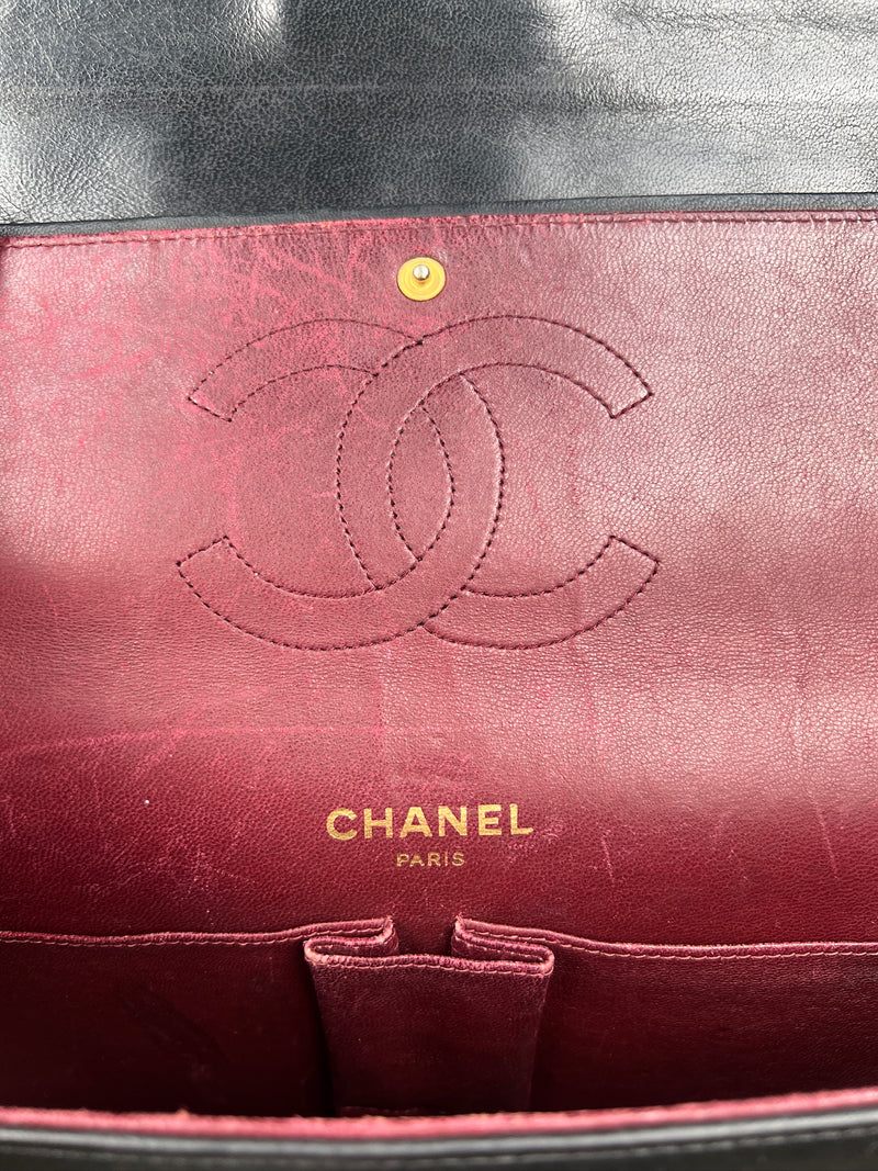 Chanel double flap bag medium black/gold chain strap