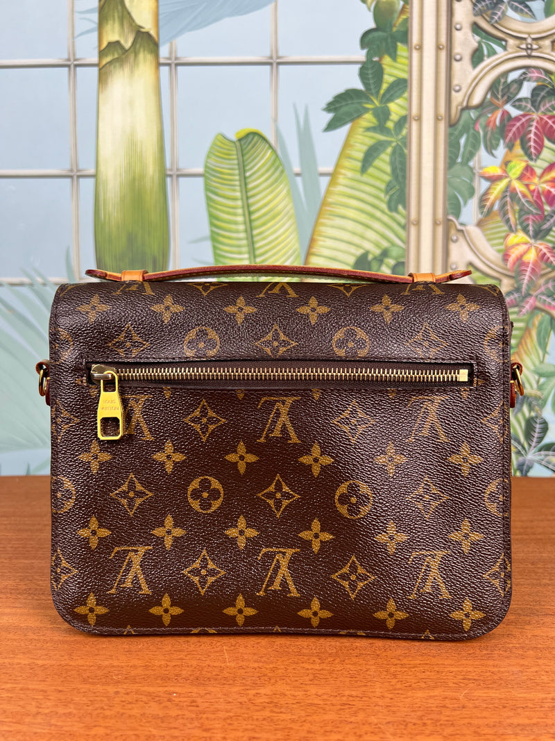 Louis Vuitton pochette Metis