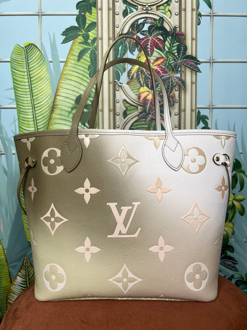 Louis Vuitton spring in the city neverfull MM sunset khaki