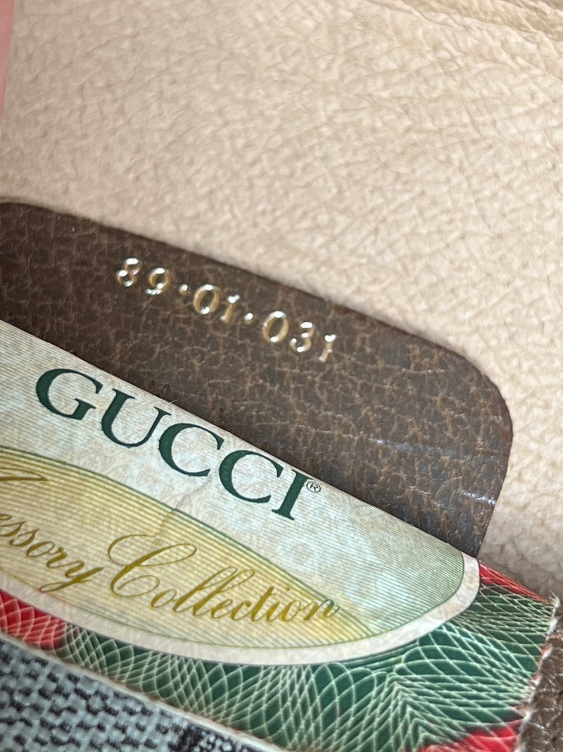 Gucci GG supreme sherry line clutch bag