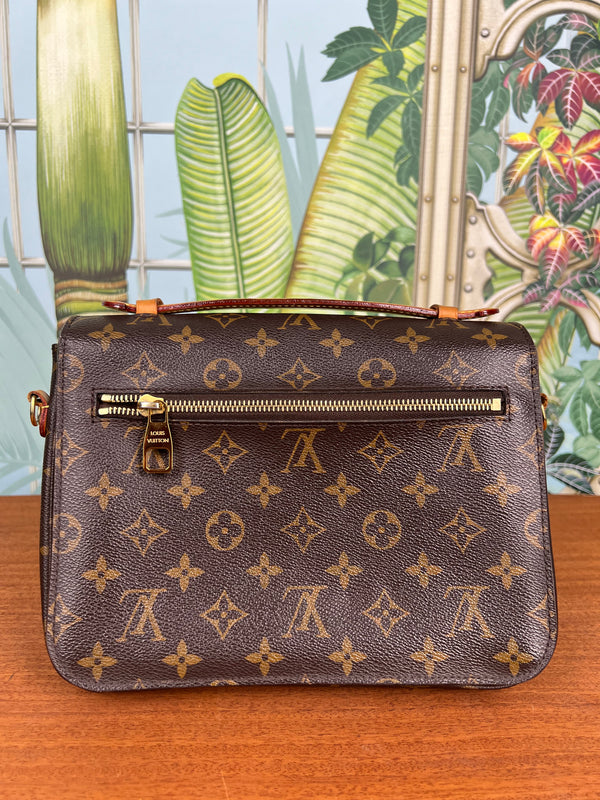 Louis Vuitton pochette Metis