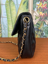 Chanel flap bag vintage black