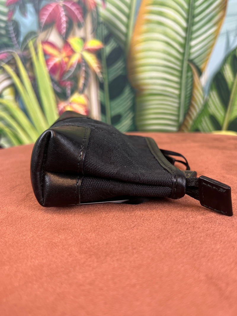 Gucci mini pouch