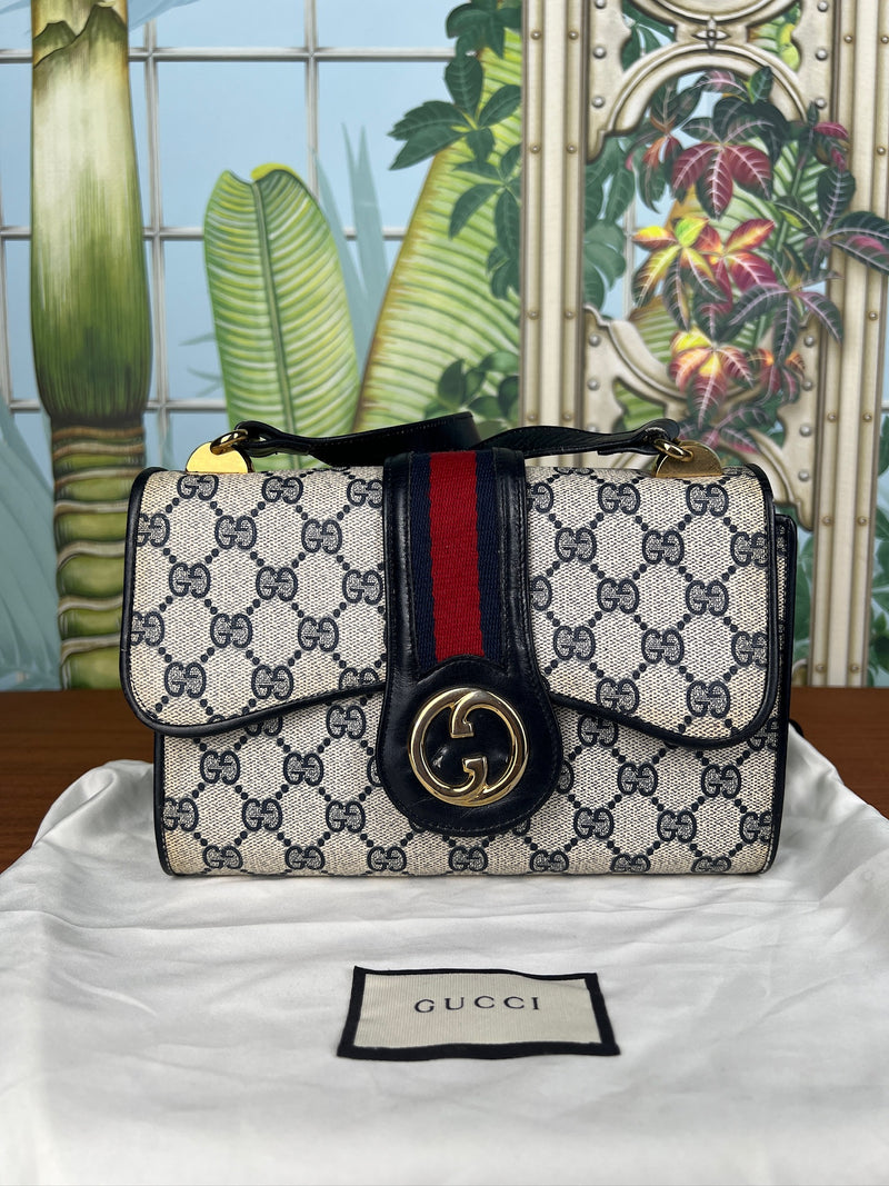 Gucci GG supreme sherry line shoulder bag