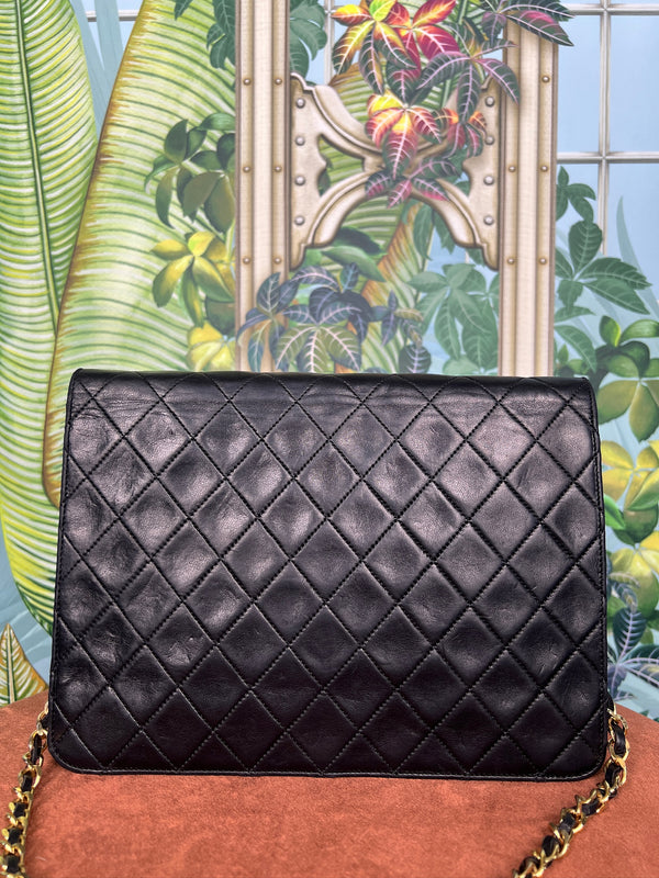 Chanel flap bag single lambskin black