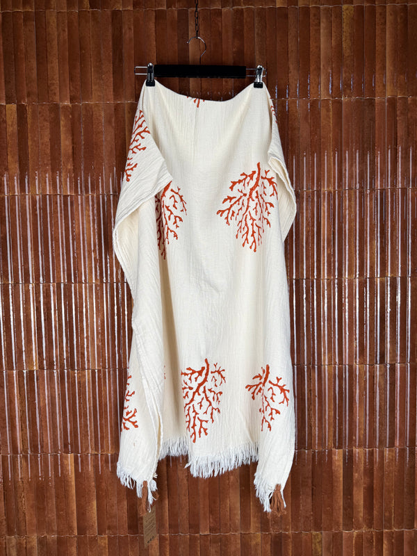 Amca towel corallium red