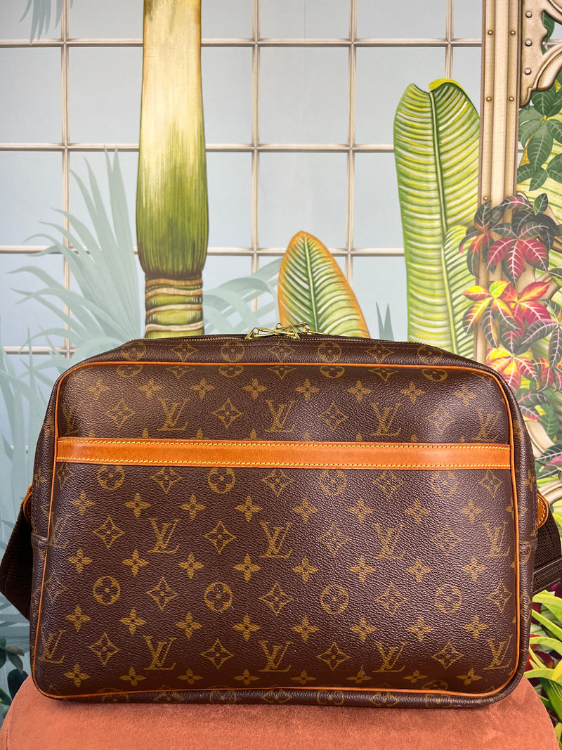 Louis Vuitton reporter bag