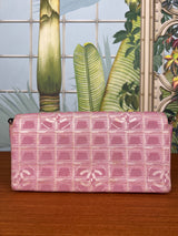 Chanel flap bag traveling pink