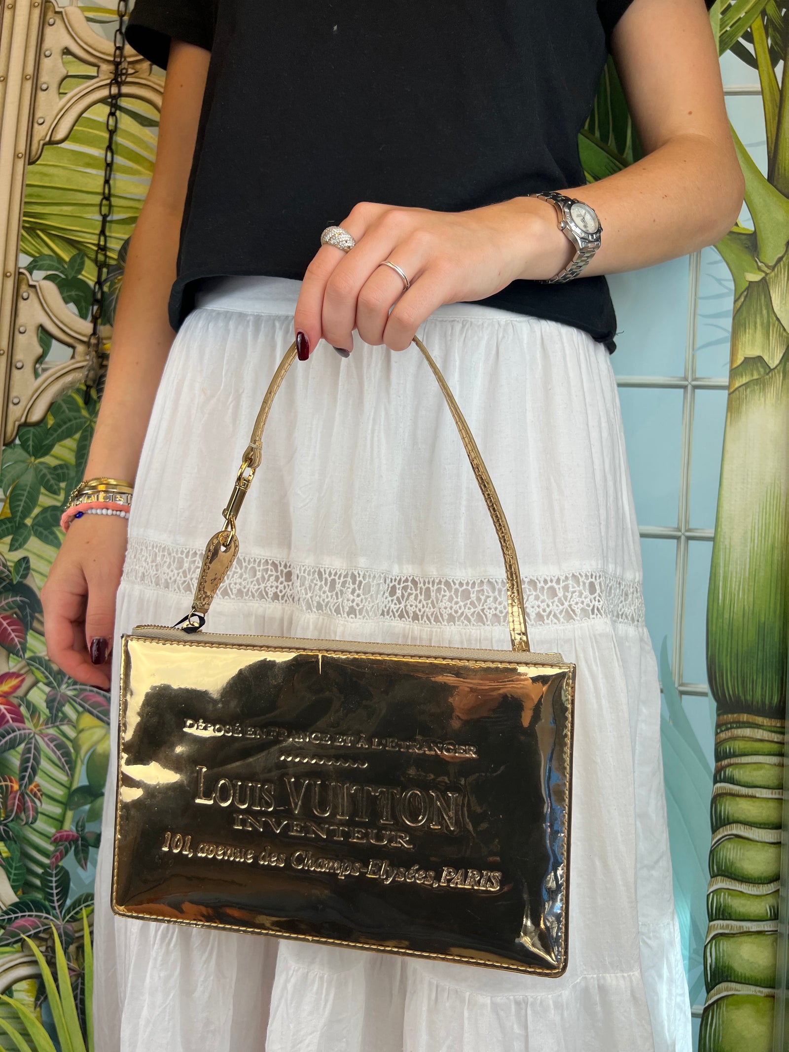 Louis Vuitton gold mirror inventeur wristlet pochette – A Piece Lux