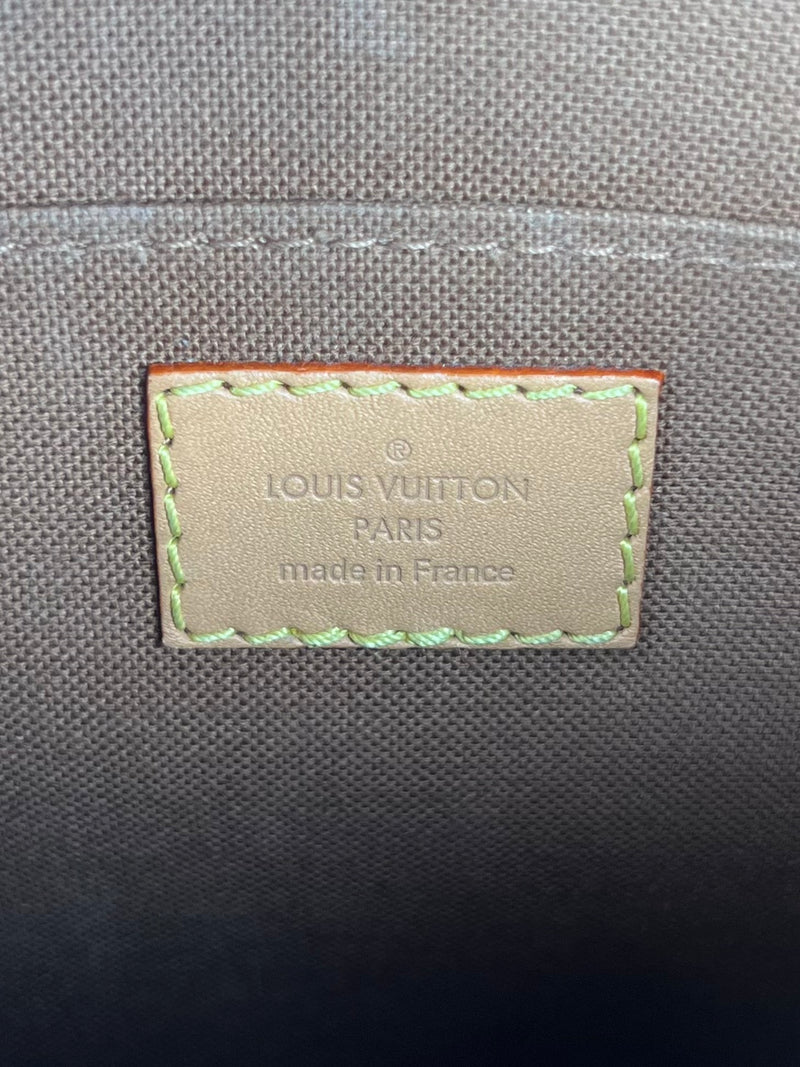Louis Vuitton petit sac plat bag