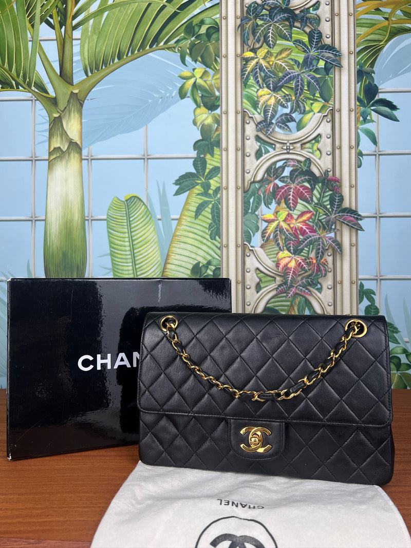 Chanel double flap bag medium black/gold