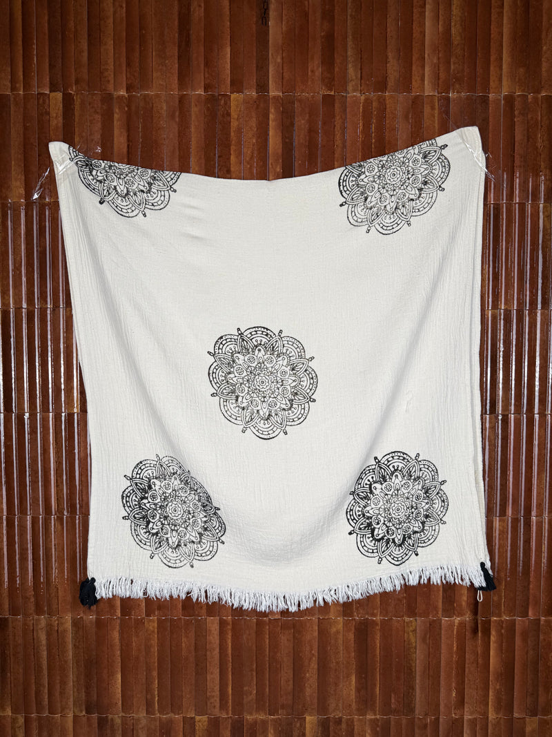 Amca towel bloom