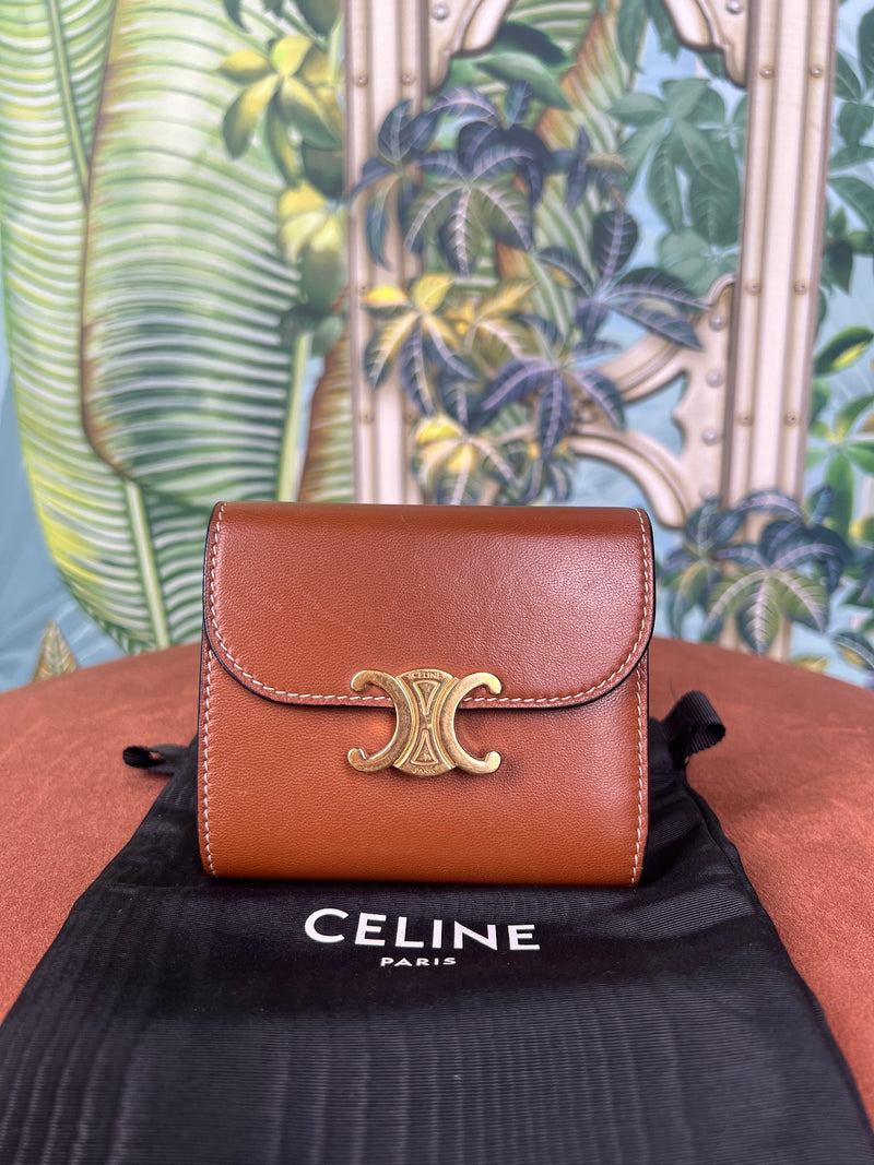 Céline Triumph leather wallet brown