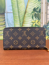 Louis Vuitton limited edition 2018´s christmas animation zippy wallet