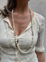 Chanel long pearl/rihnstone necklace