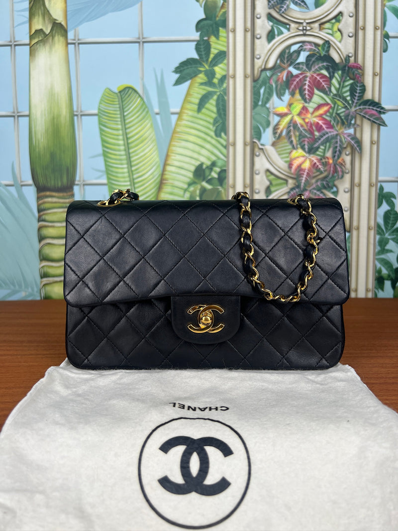 Chanel double flap bag small black/gold