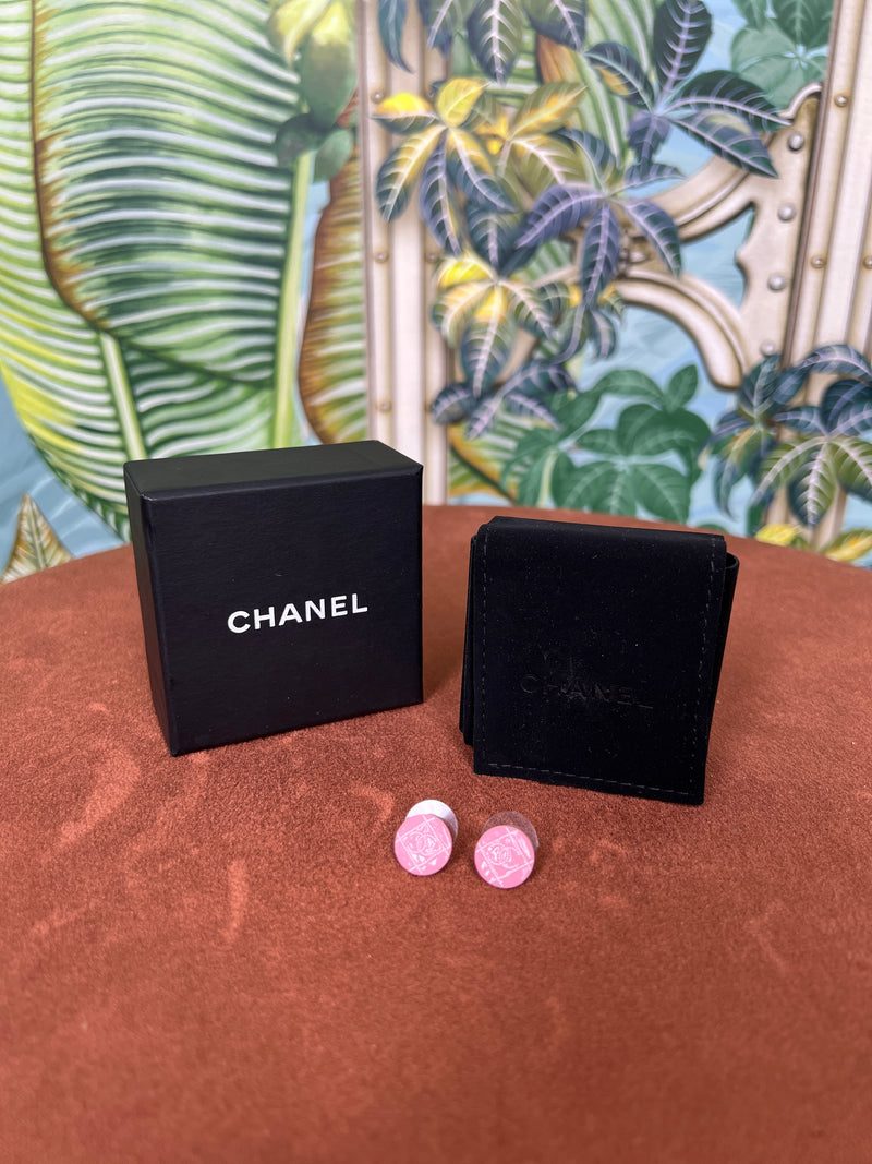 Chanel pink round earrings