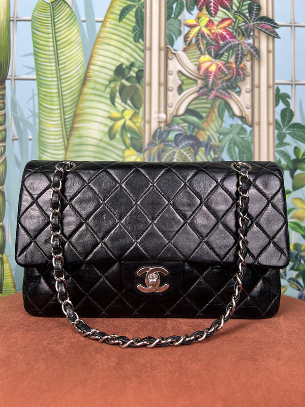 Chanel medium double flap lambskin black