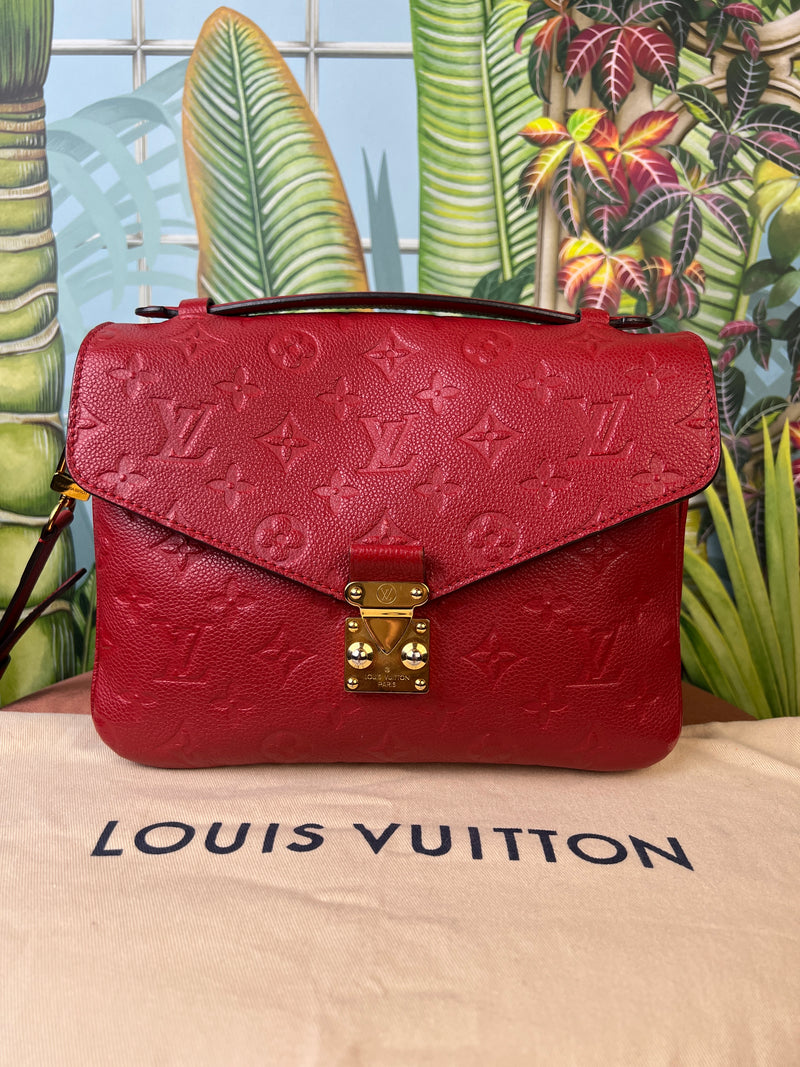 Louis Vuitton Pochette Metis red