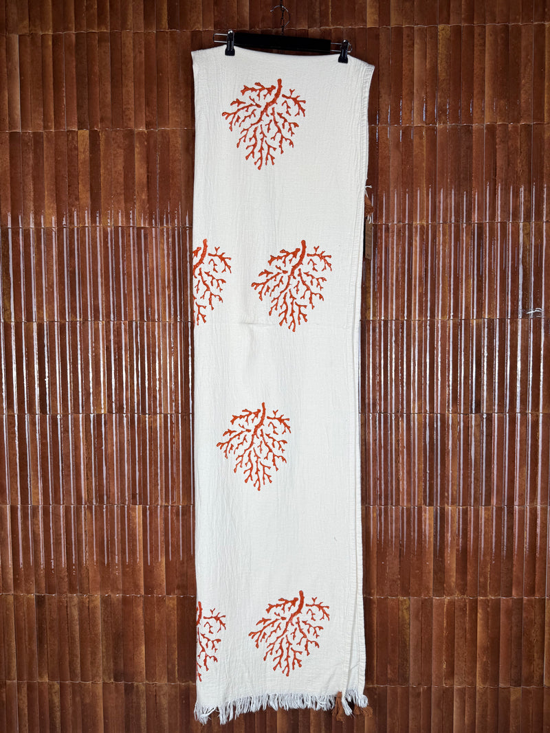 Amca towel corallium red