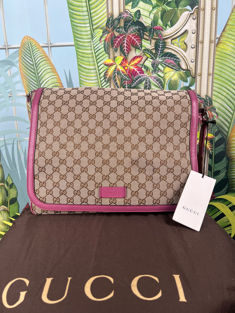 Gucci Changing bag, Travel, baby training