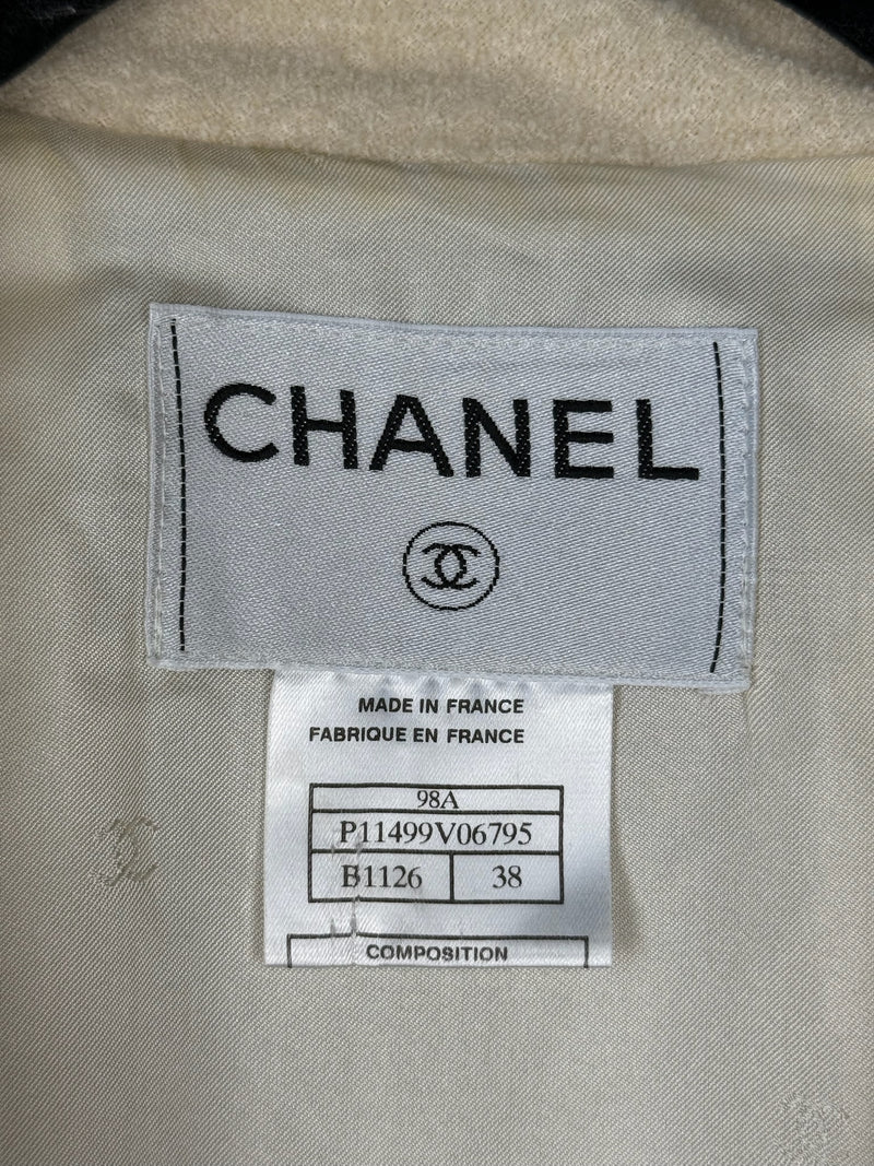 Chanel vintage cream tweed blazer
