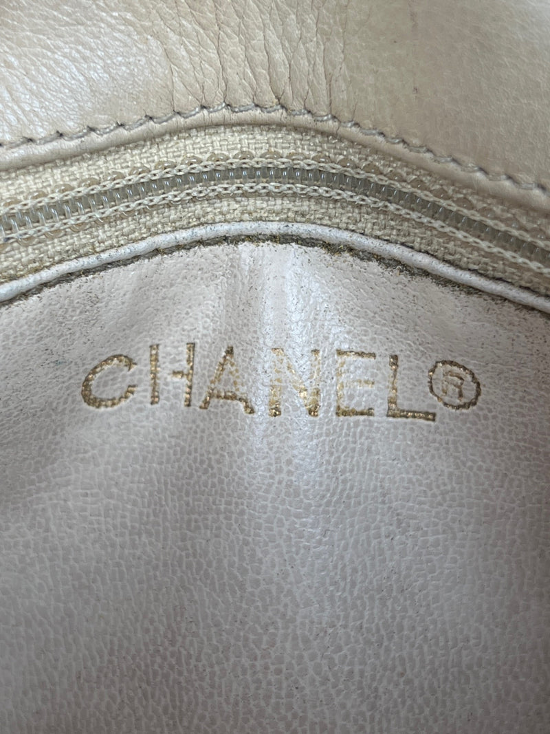 Chanel leather waist bag beige