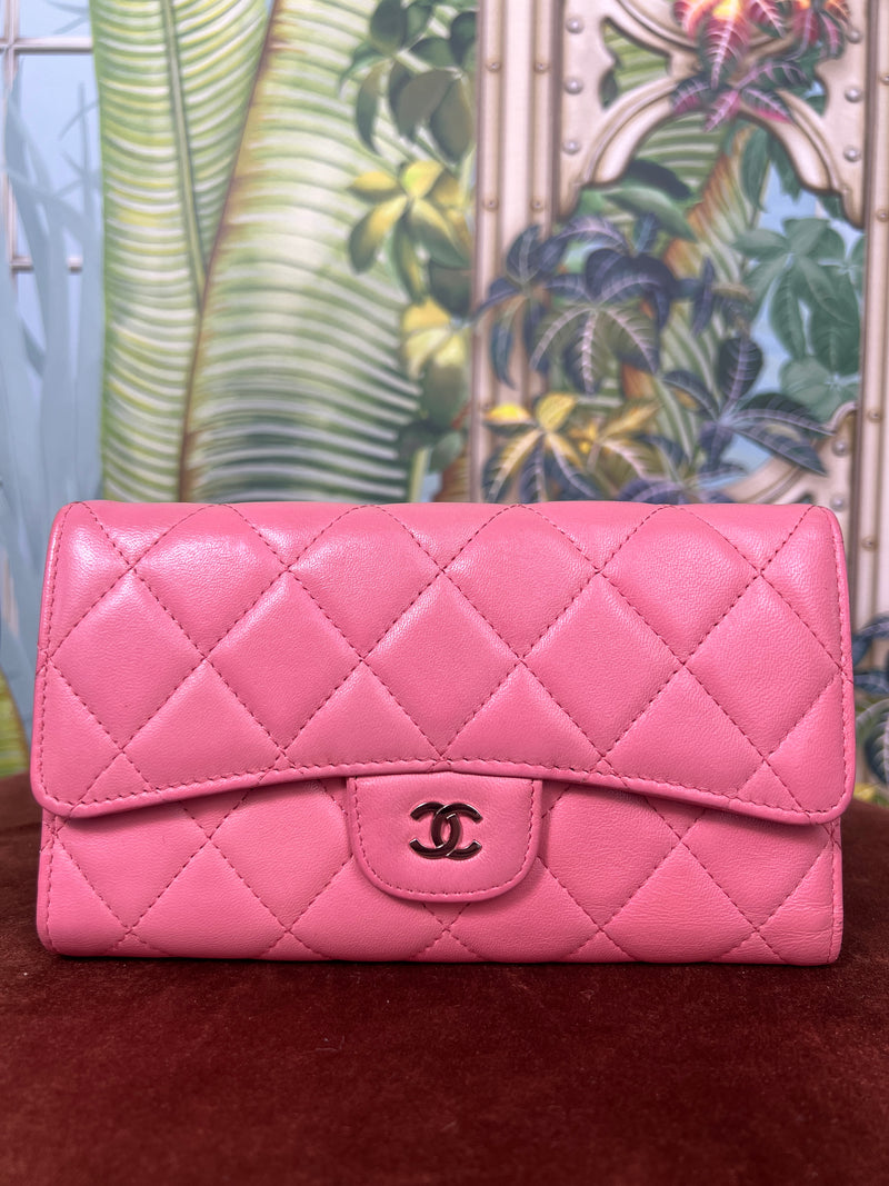 Chanel Matelassé wallet pink