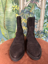 Trueman boots