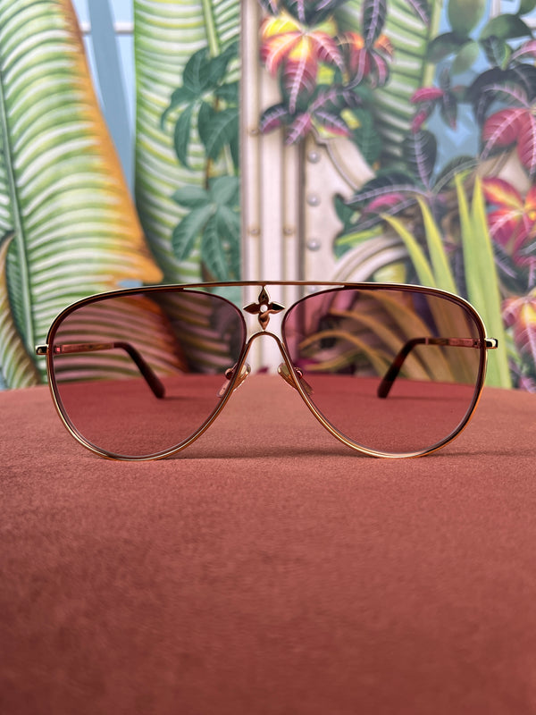 Louis Vuitton sunglasses pink