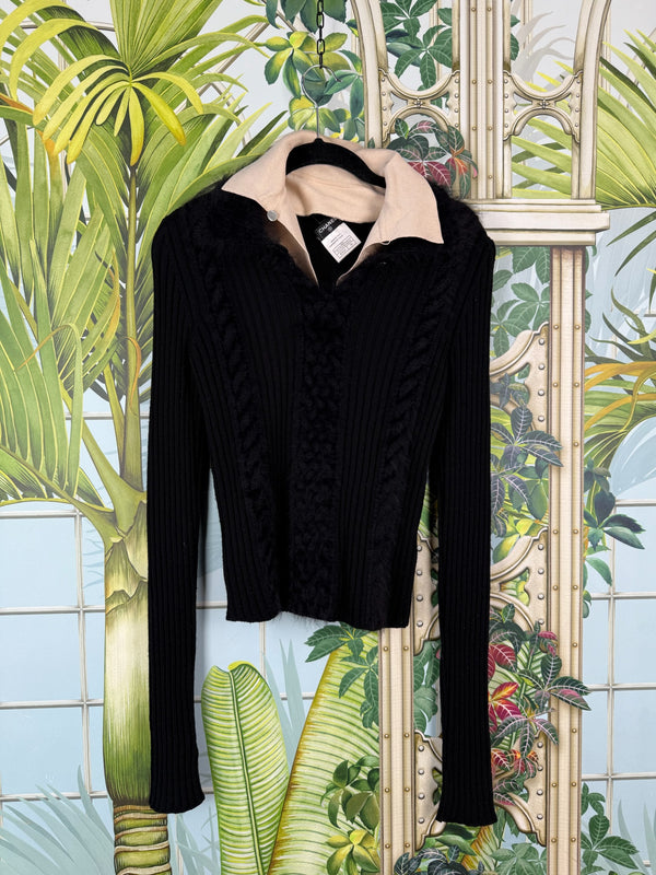 Chanel vintage black knitted sweater 2002's Winter collection