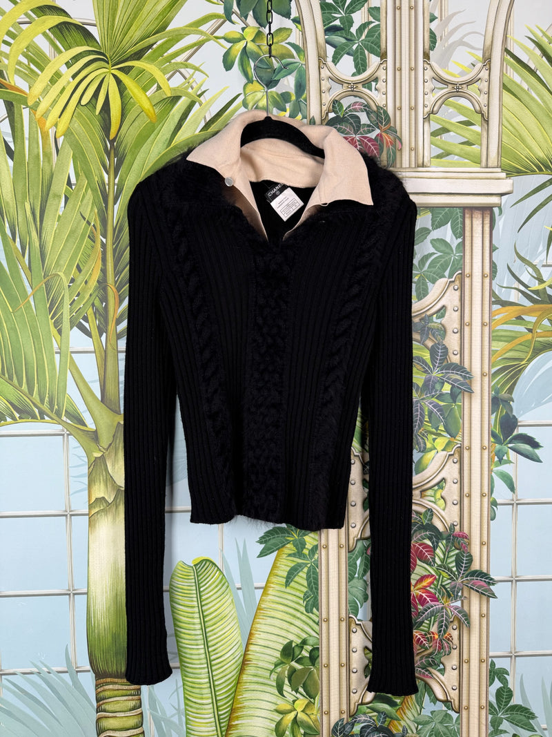 Chanel vintage black knitted sweater 2002's Winter collection