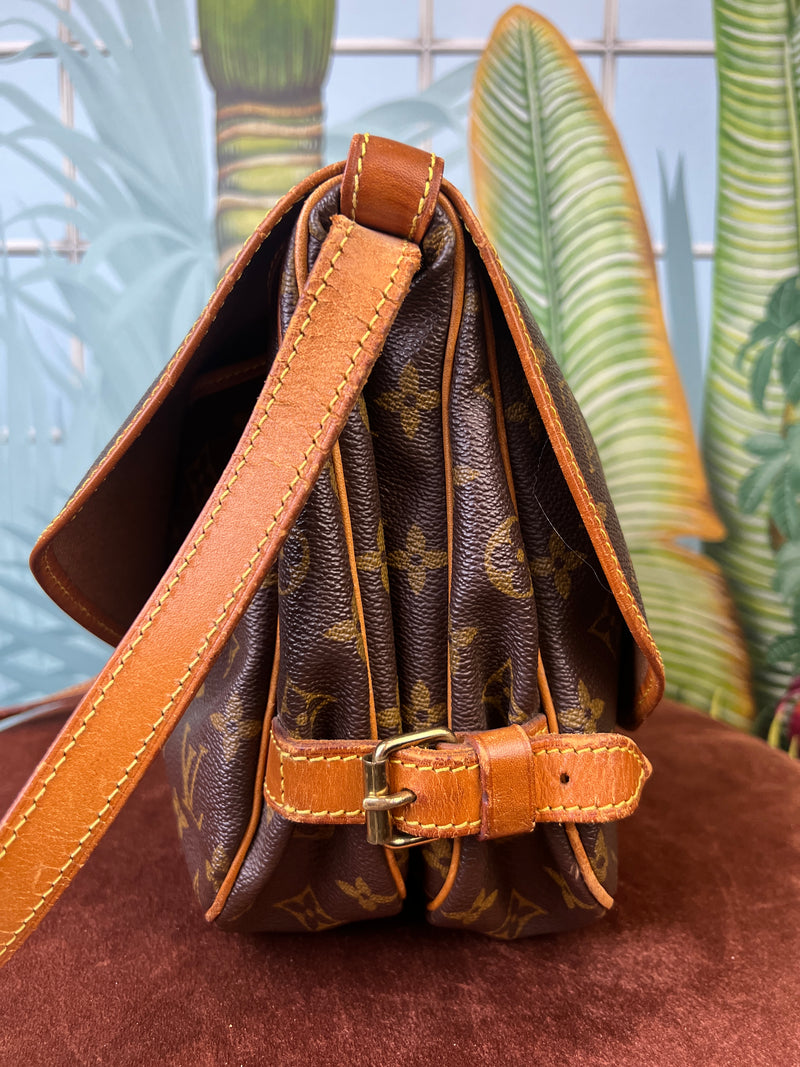 Louis Vuitton Saumur vintage bag