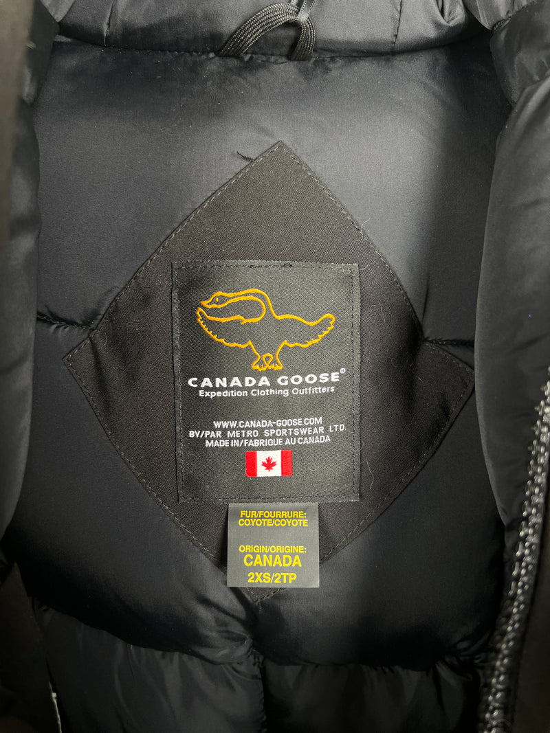 Canada goose jacket long black