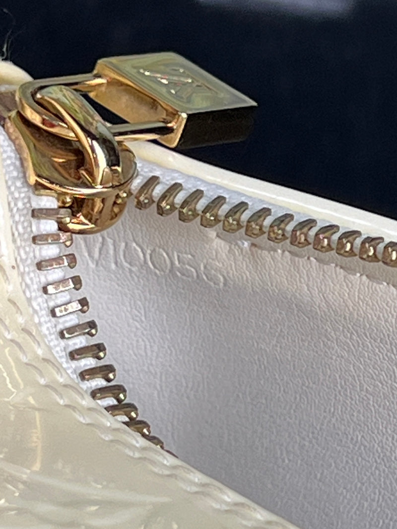 Louis Vuitton Bedford Papillon bag 30 Ivory Vernis