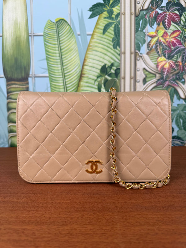 Chanel single vintage flap bag beige
