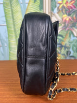 Chanel flap bag vintage black