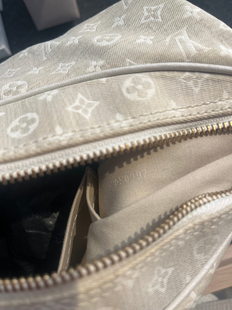 Louis Vuitton dune monogram boulonge bag