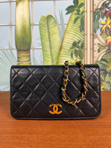 Chanel flap bag mini black