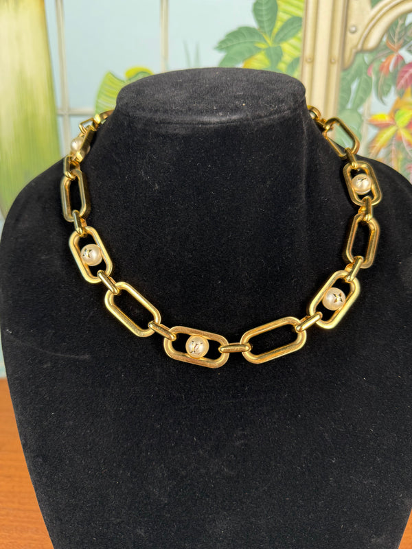 Louis Vuitton My Lv Chain pearls necklace