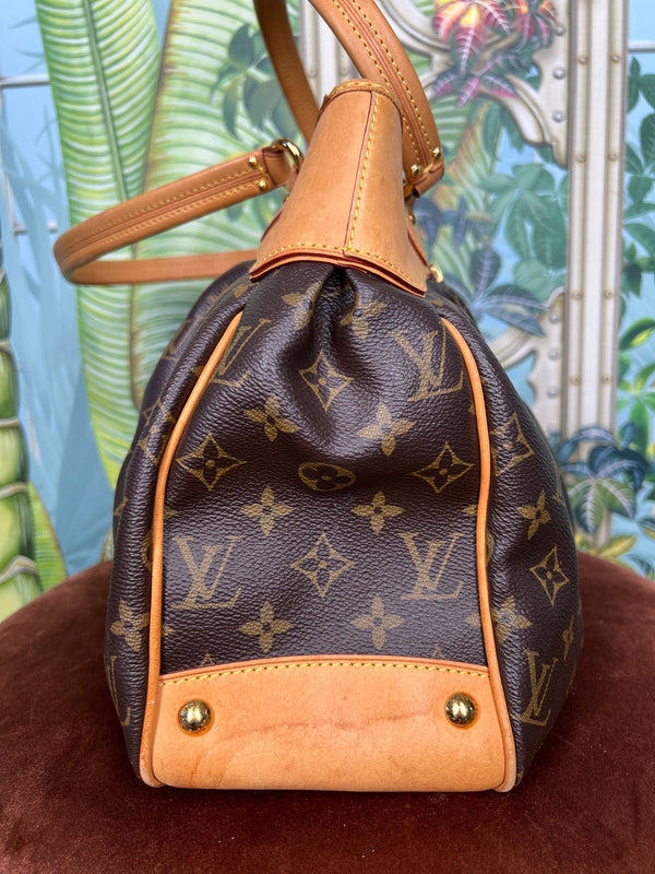 Louis Vuitton boetie MM monogram canvas shoulder bag