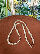 Chanel long pearl/rihnstone necklace