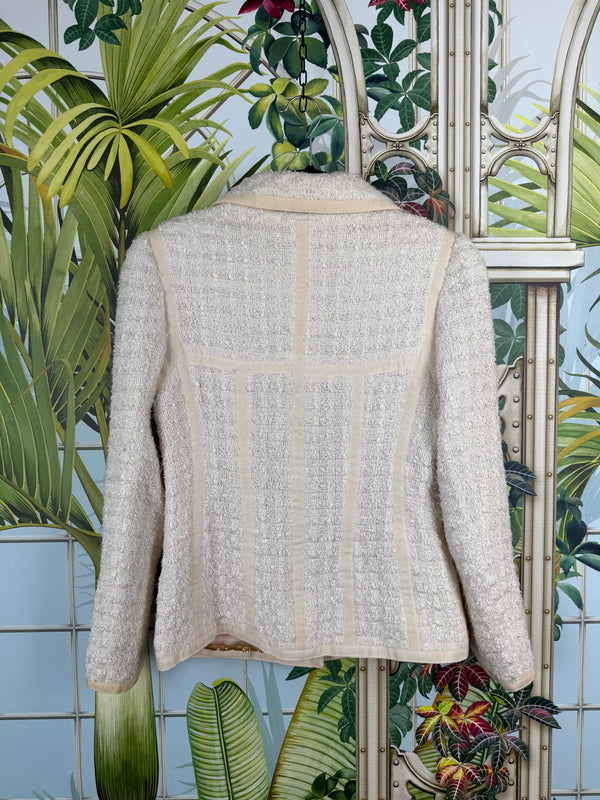 Chanel tweed beige set flowers