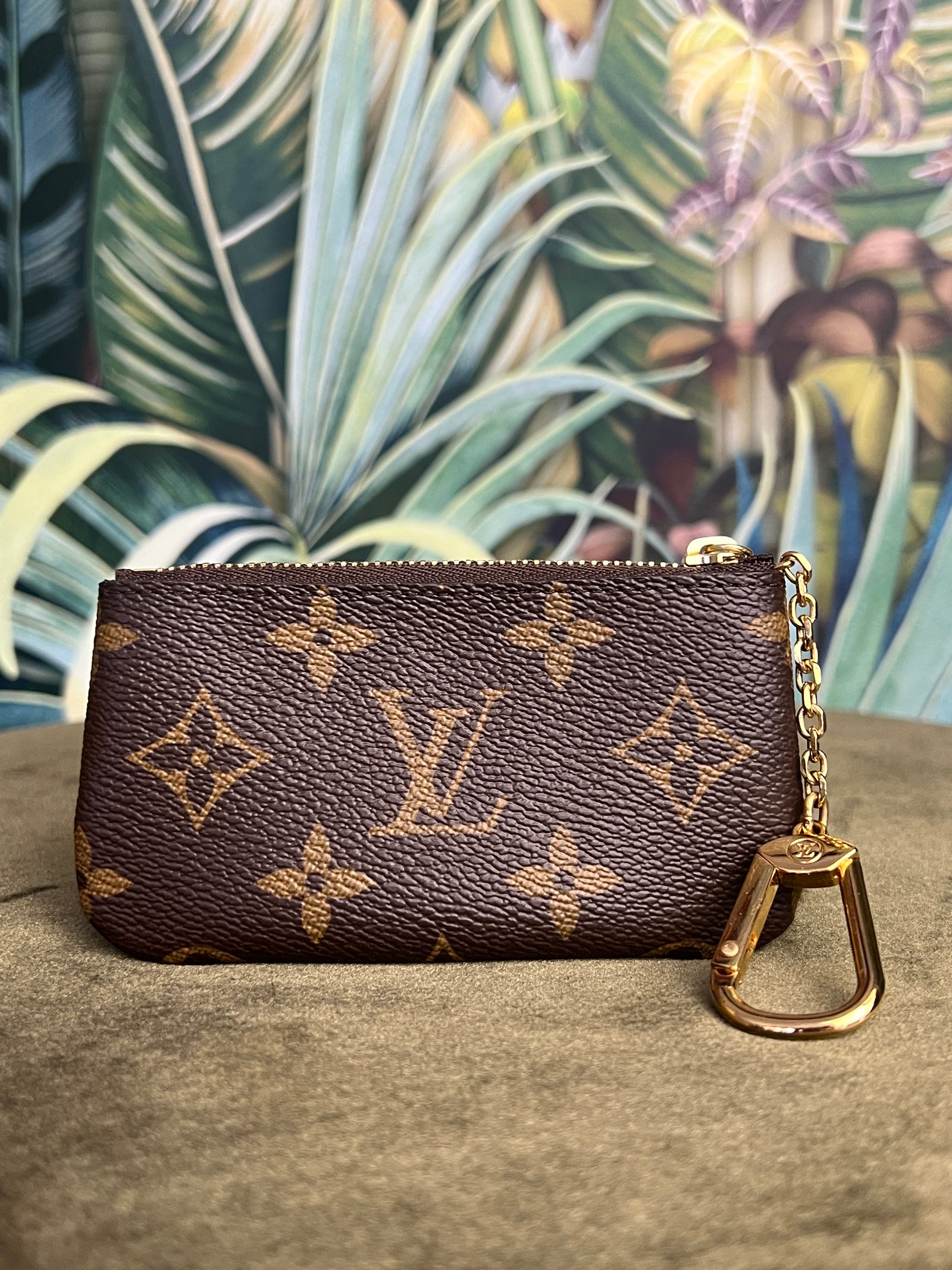 Louis Vuitton チェック柄 ミニキーボード Key Pouch Damier Ebene - Women - Small Leather Goods | LOUIS VUITTON ®