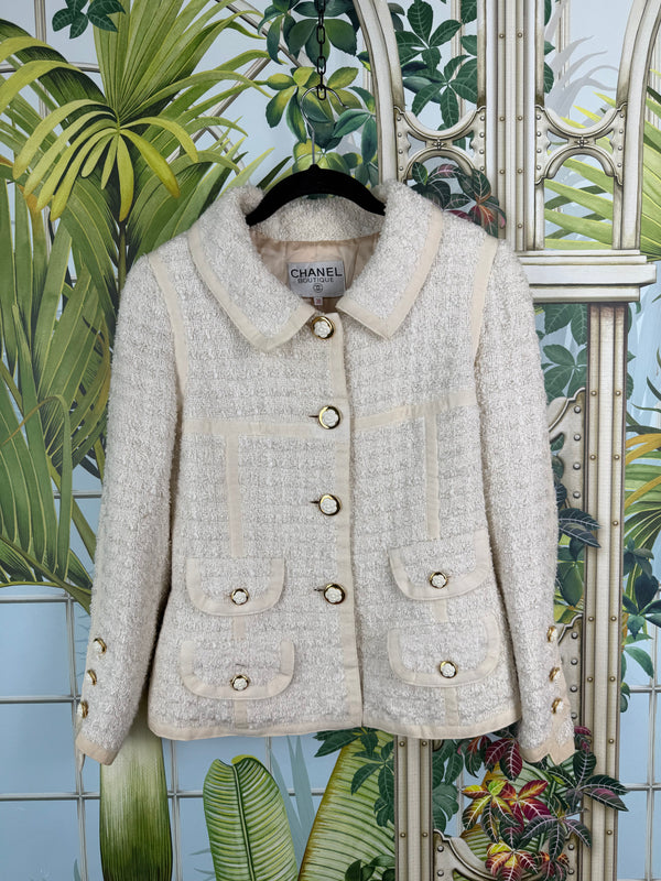 Chanel tweed beige set flowers