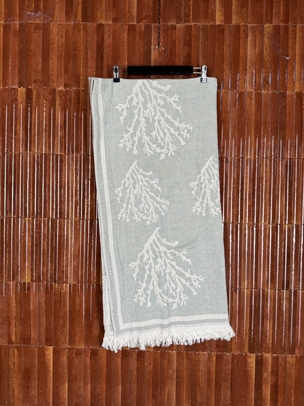 Amca towel corallium green