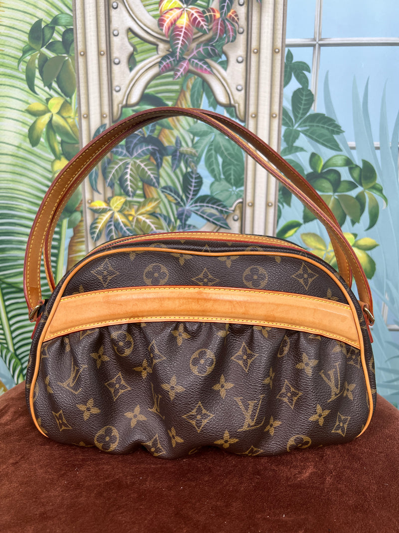 Louis Vuitton Klara bag monogram