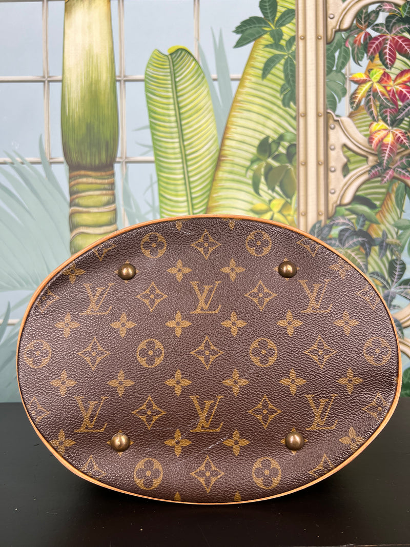 Louis Vuitton Monogram bucket bag GM